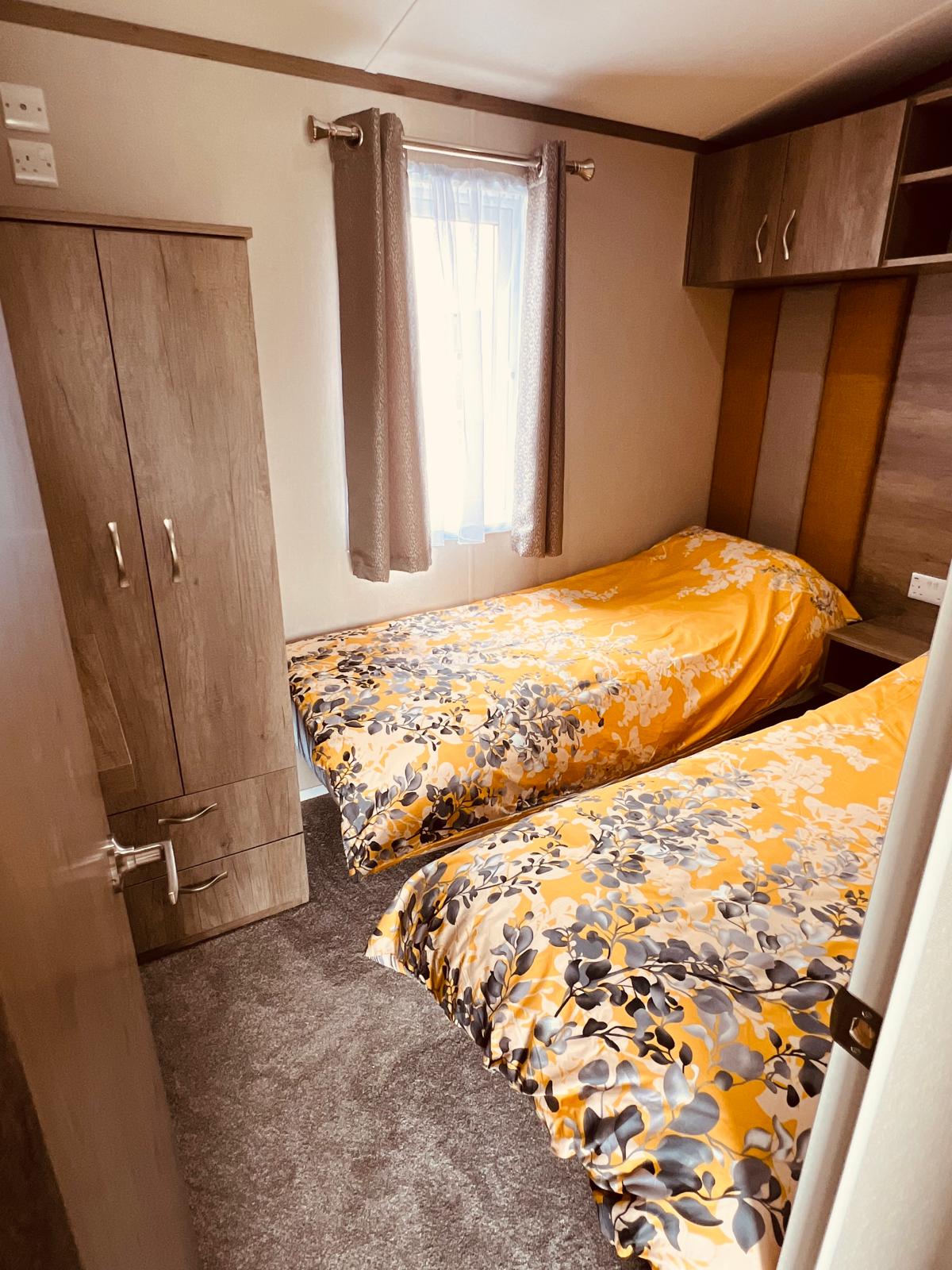 erins lakes and lodges gallery image